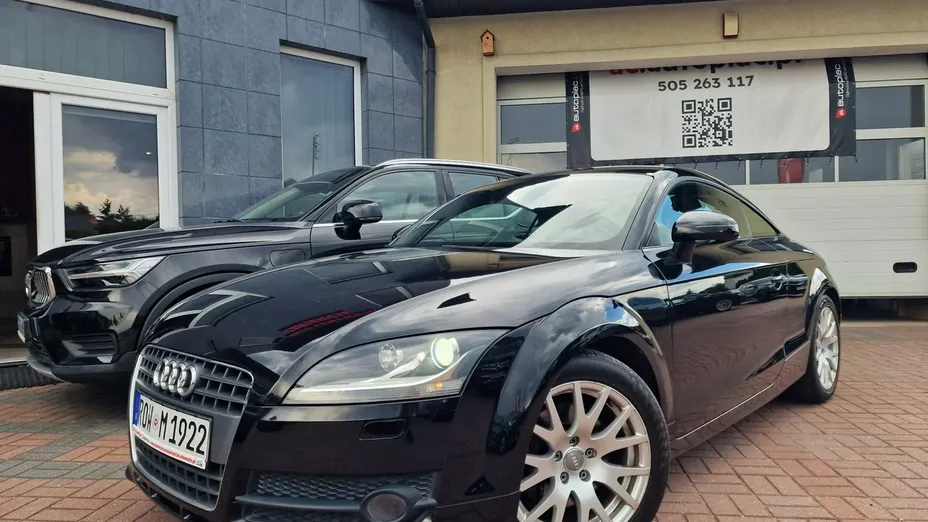 AUDI TT -