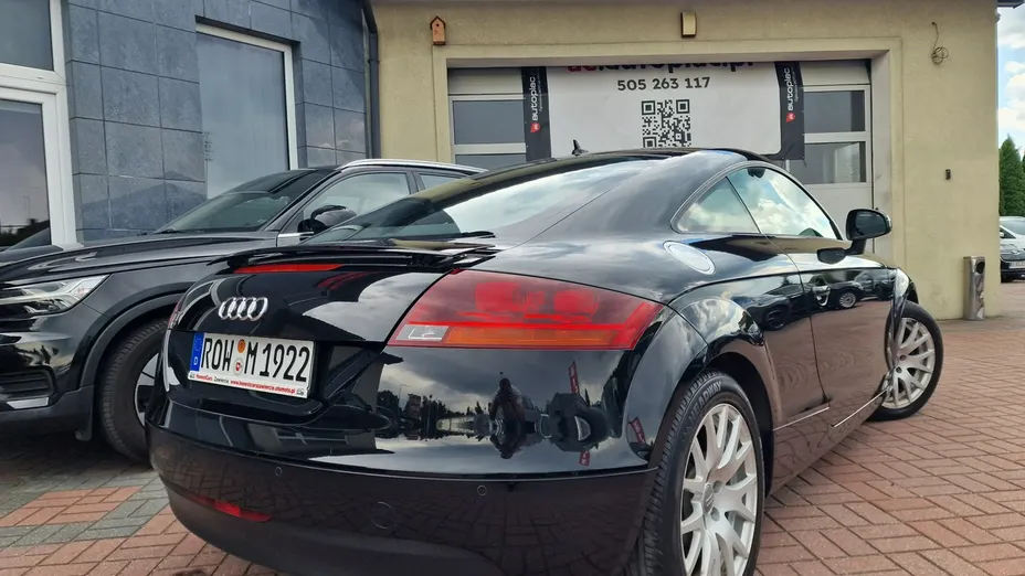 AUDI TT -