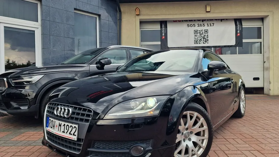 AUDI TT -