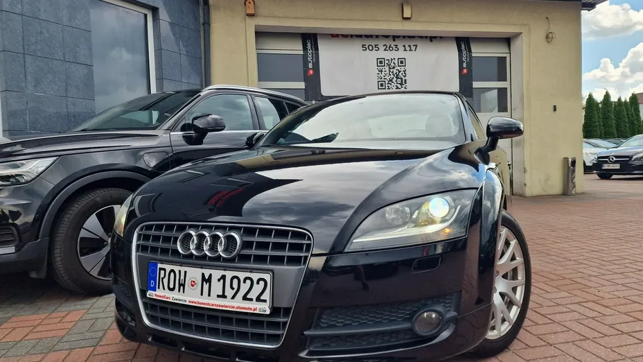 AUDI TT -