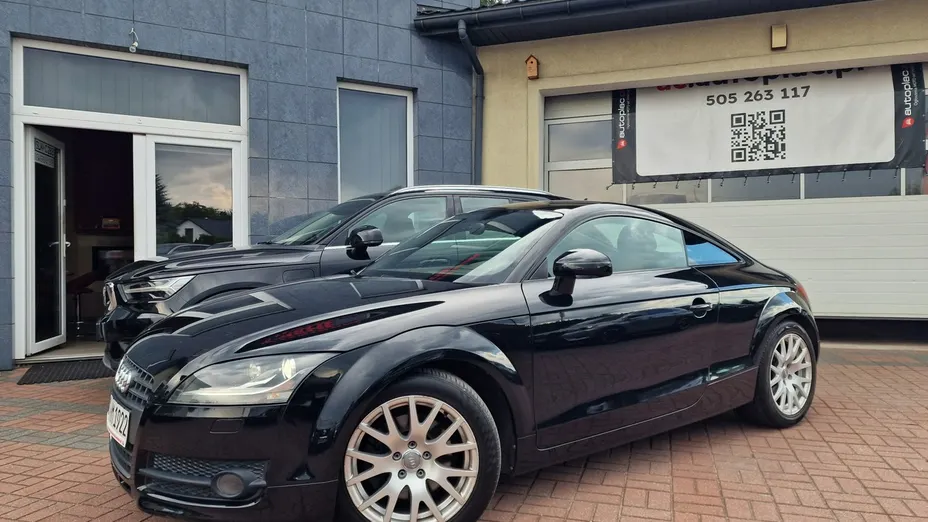 AUDI TT -