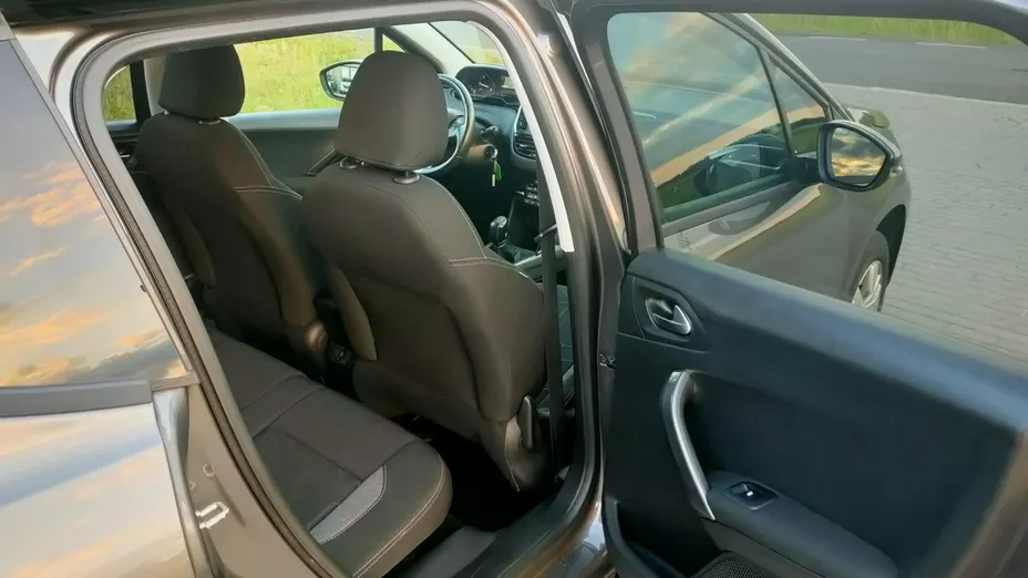 PEUGEOT 2008 -