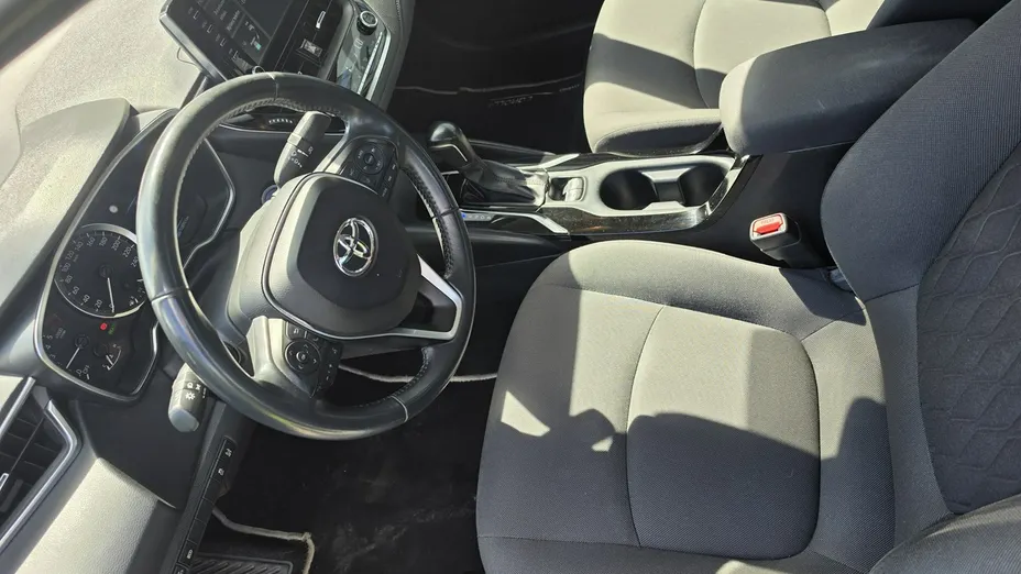 TOYOTA Corolla -