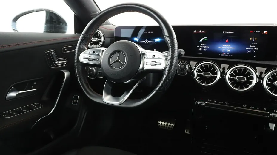 MERCEDES-BENZ CLA -