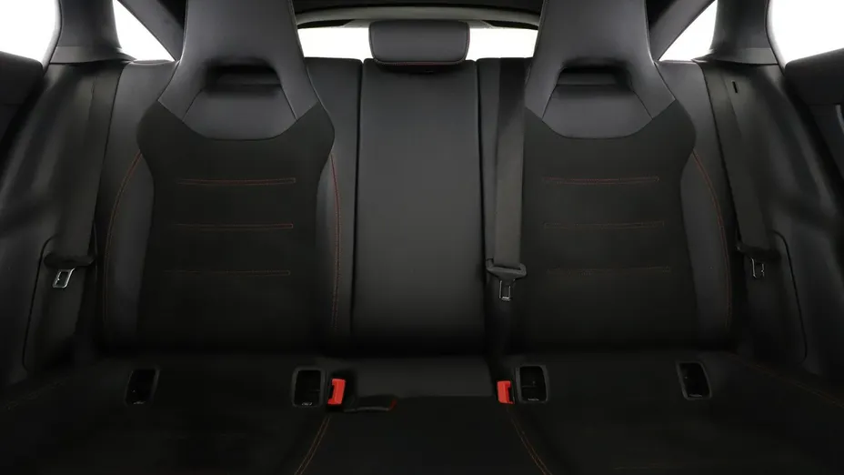 MERCEDES-BENZ CLA -