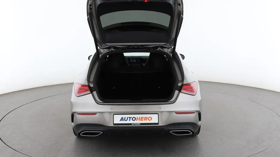 MERCEDES-BENZ CLA -