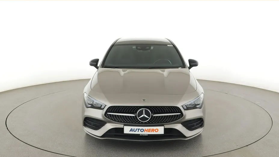 MERCEDES-BENZ CLA -