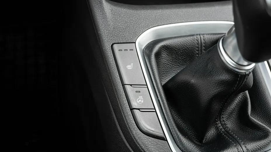 HYUNDAI i30 -