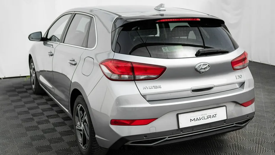HYUNDAI i30 -