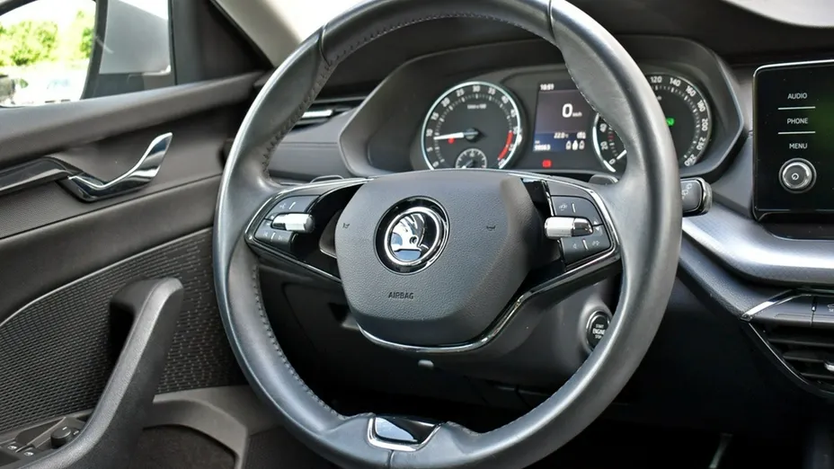 SKODA Octavia -