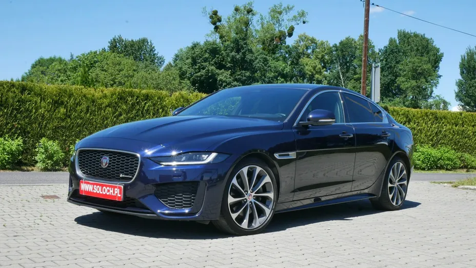 JAGUAR XE -