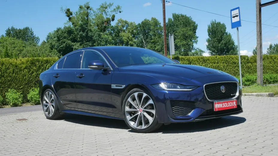 JAGUAR XE -