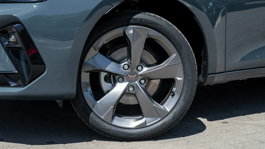 CUPRA Leon -