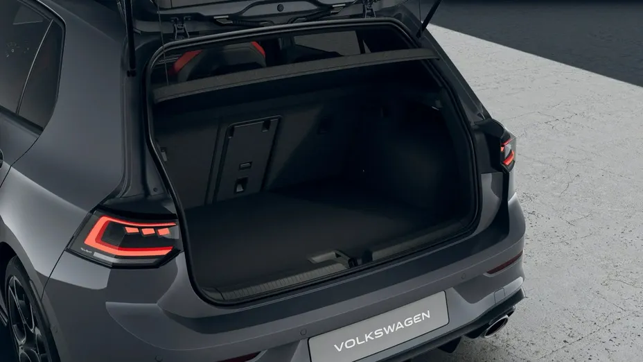 VOLKSWAGEN Golf -
