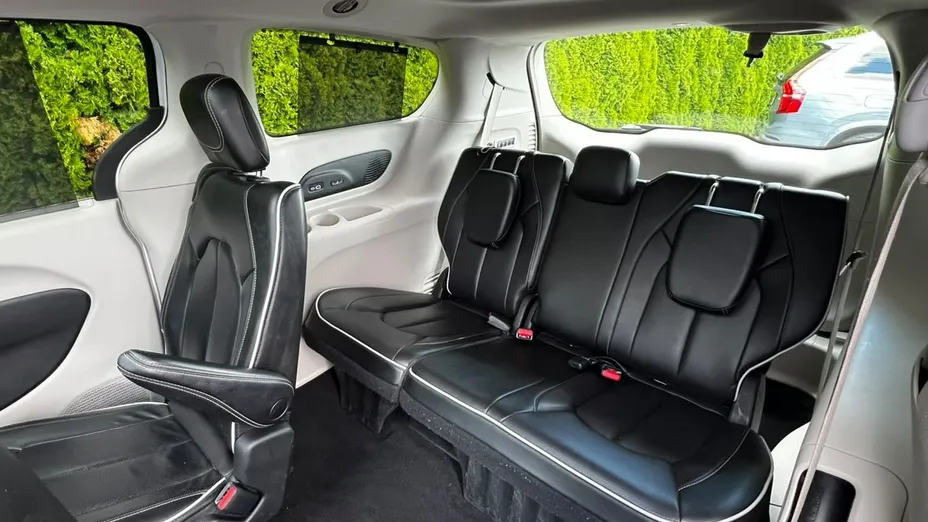 CHRYSLER Pacifica -