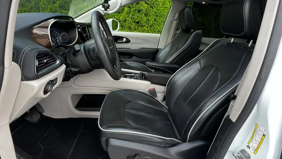 CHRYSLER Pacifica -