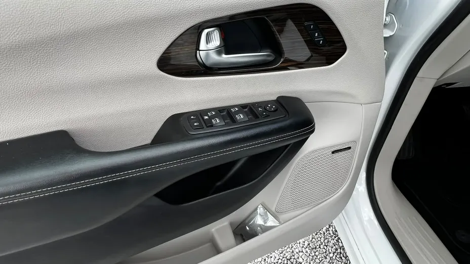 CHRYSLER Pacifica -