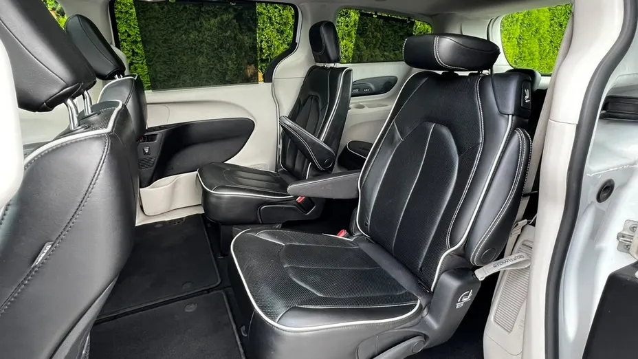 CHRYSLER Pacifica -