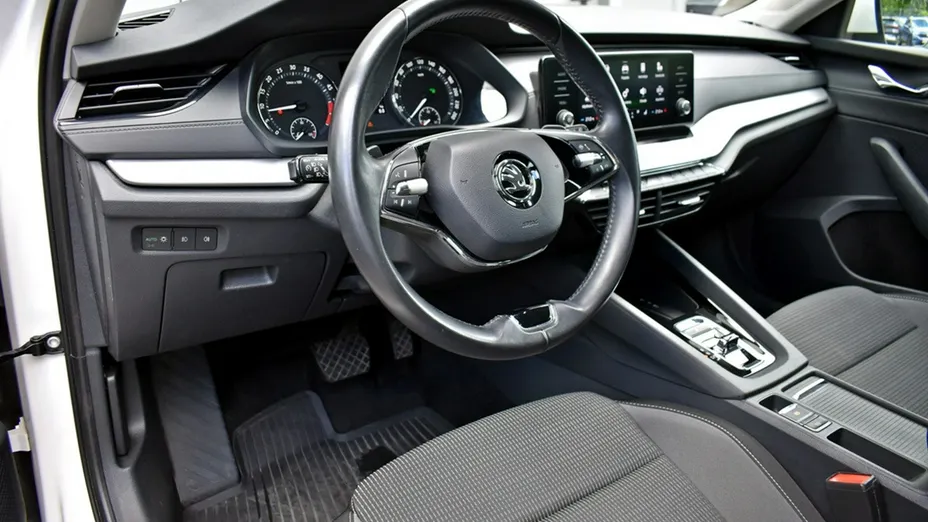 SKODA Octavia -