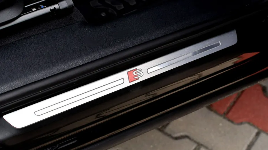 AUDI Q3 -