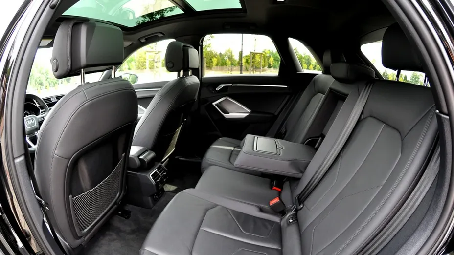 AUDI Q3 -