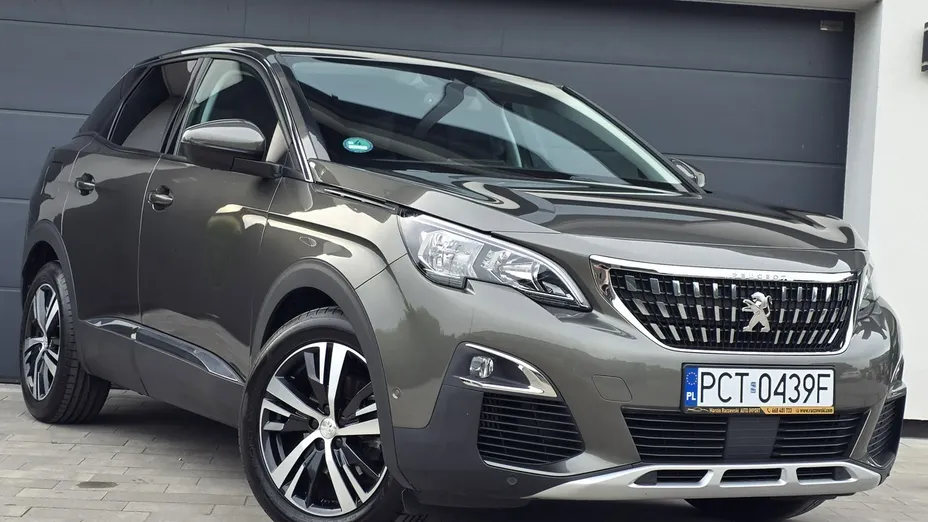 PEUGEOT 3008 -