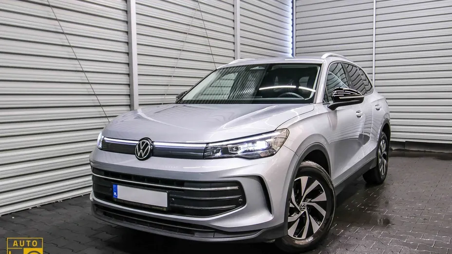 VOLKSWAGEN Tiguan -