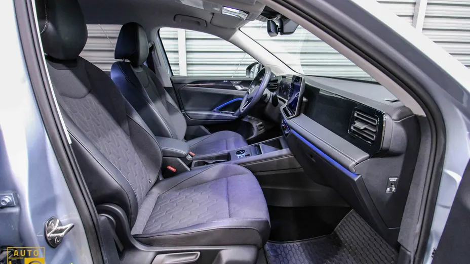 VOLKSWAGEN Tiguan -