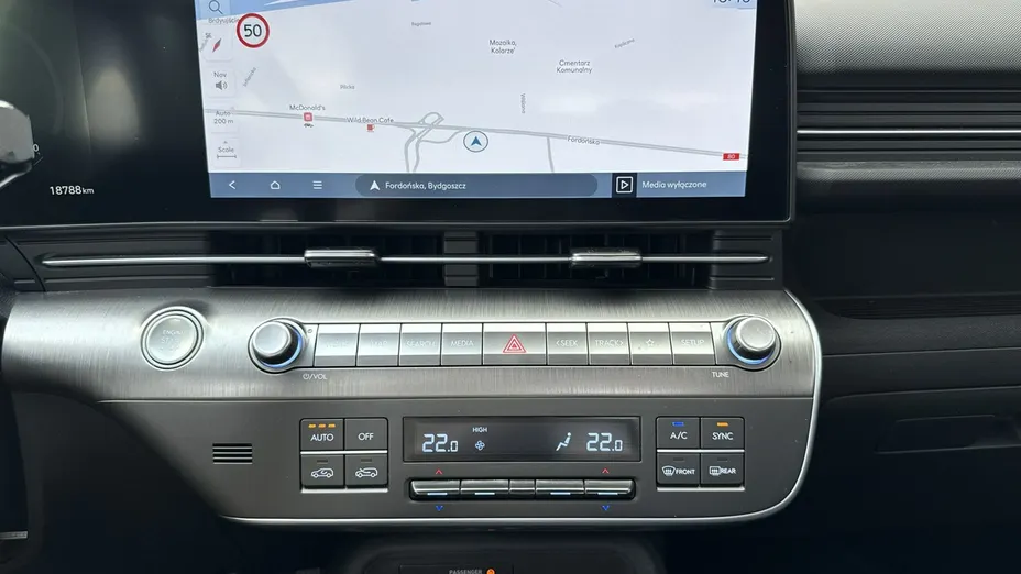 HYUNDAI Kona -