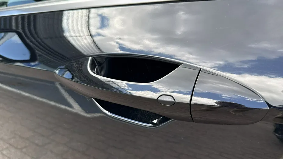 HYUNDAI Kona -
