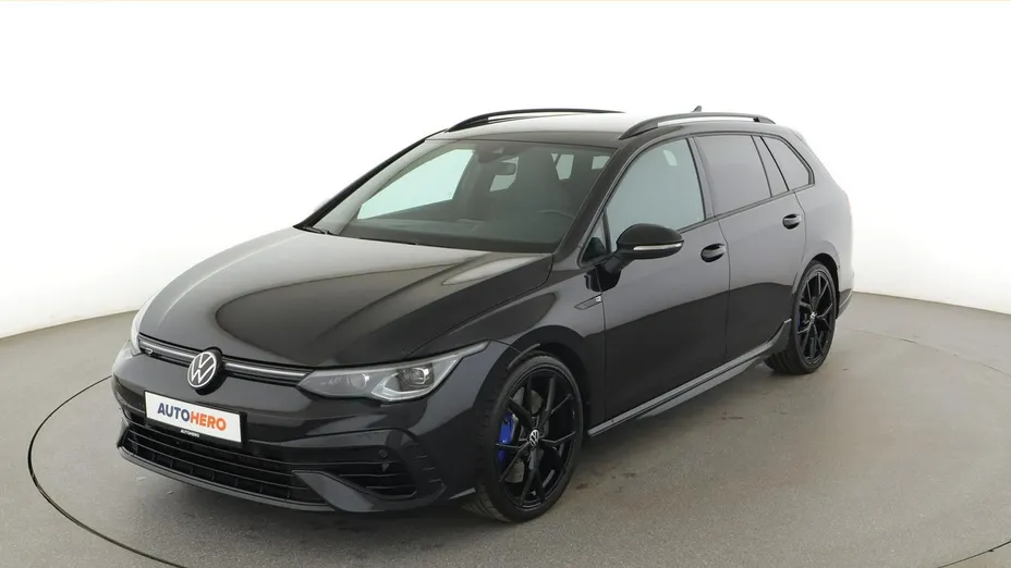 VOLKSWAGEN Golf -