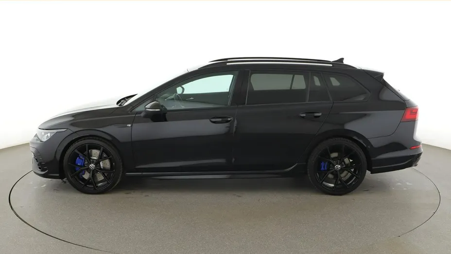 VOLKSWAGEN Golf -