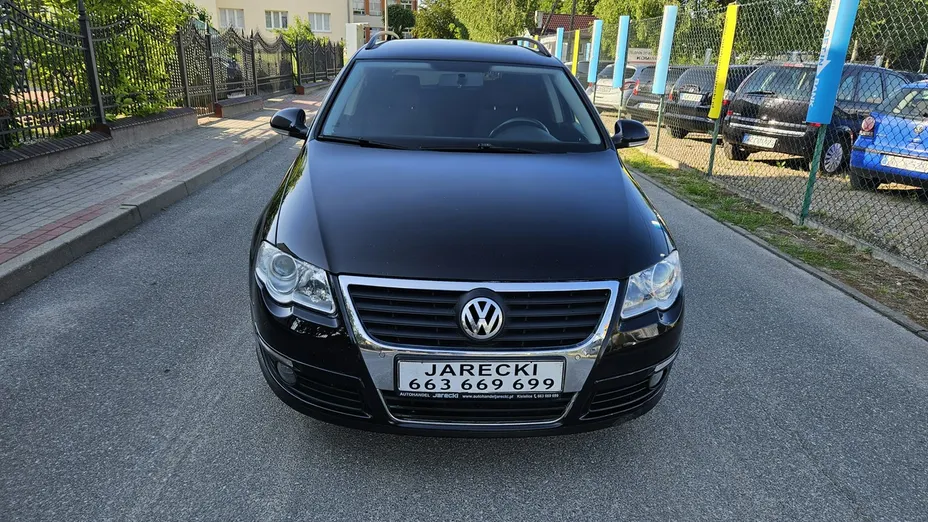 VOLKSWAGEN Passat -