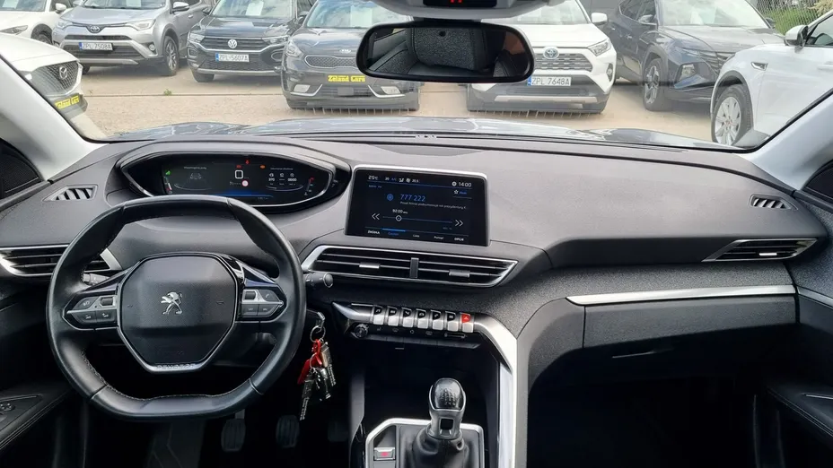 PEUGEOT 3008 -