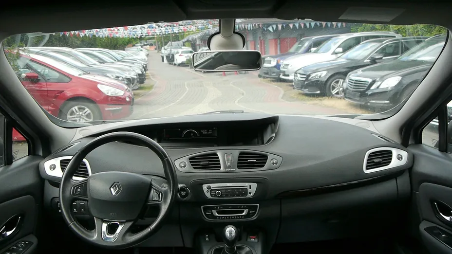 RENAULT Grand Scenic -