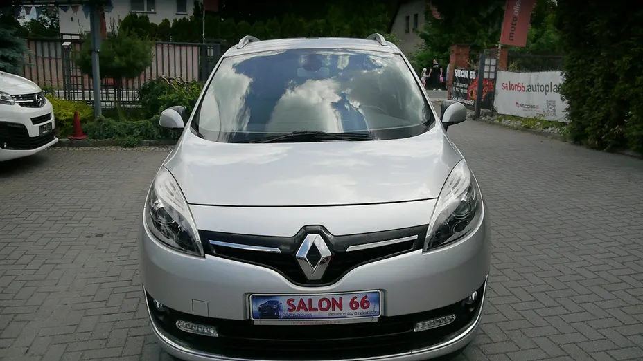 RENAULT Grand Scenic -
