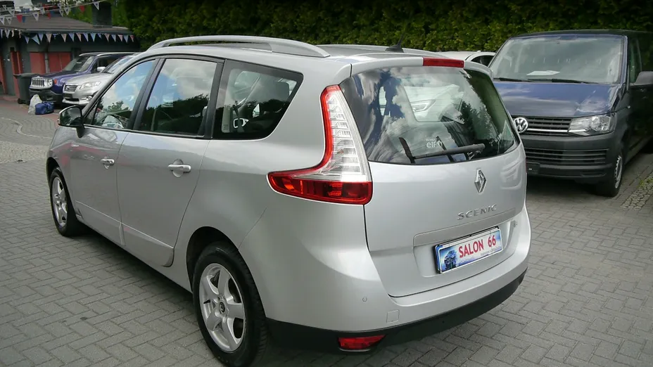 RENAULT Grand Scenic -