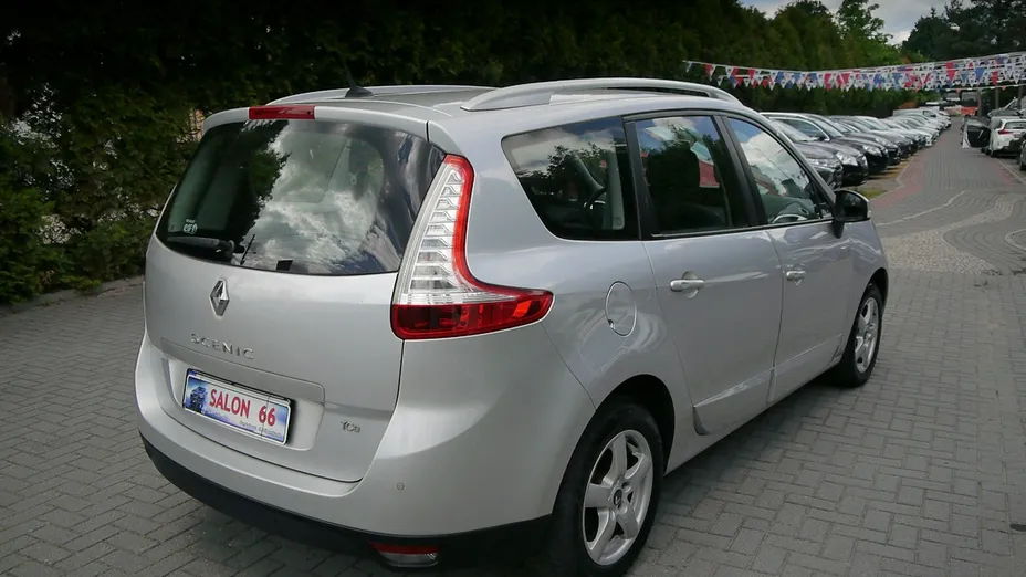 RENAULT Grand Scenic -