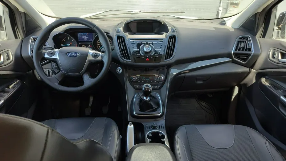 FORD Kuga -