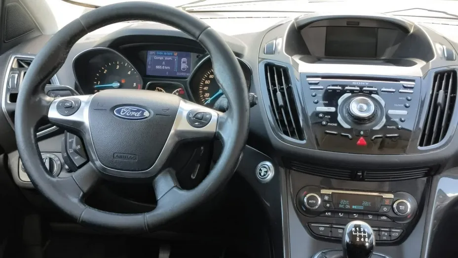 FORD Kuga -
