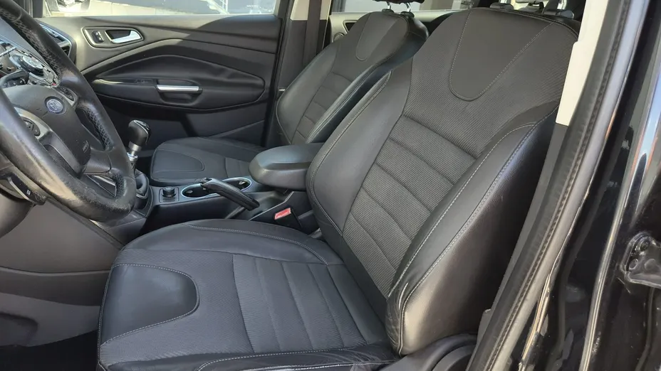 FORD Kuga -