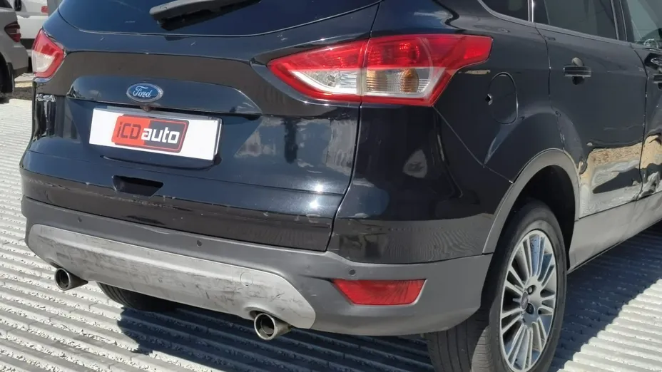 FORD Kuga -