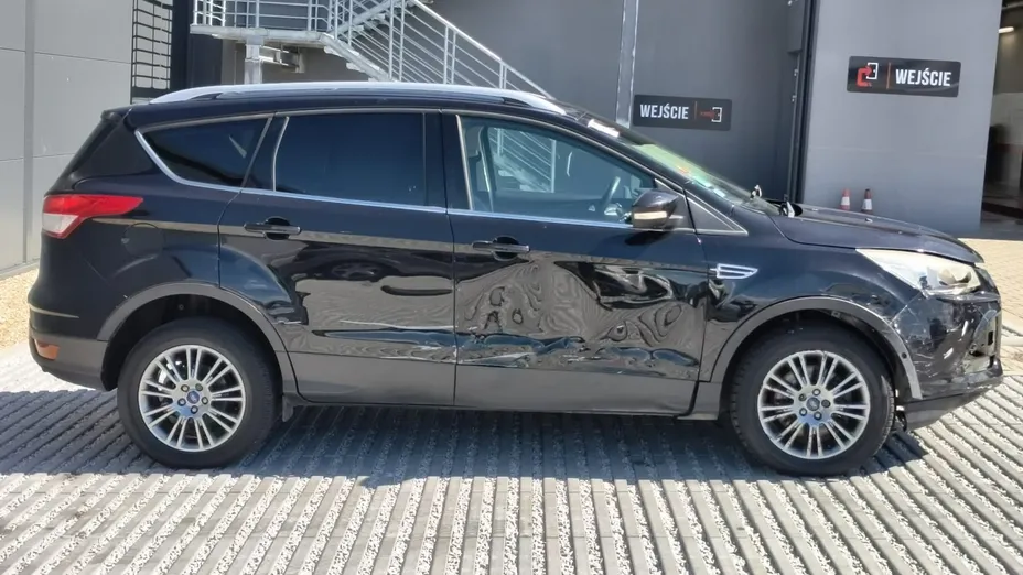 FORD Kuga -