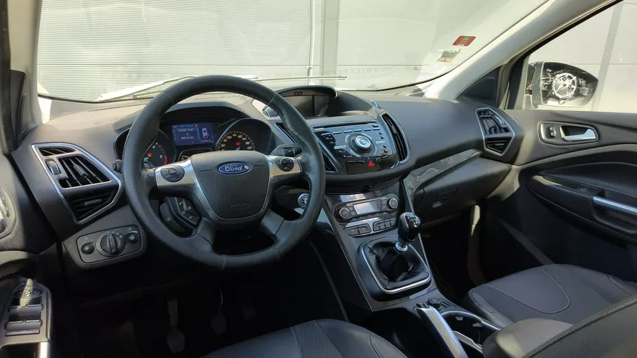 FORD Kuga -