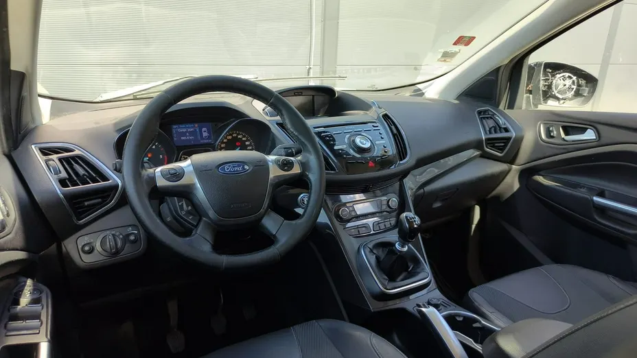 FORD Kuga -