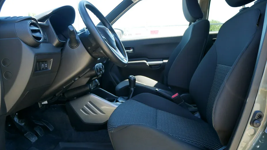 SUZUKI Ignis -