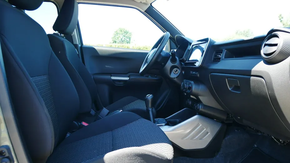SUZUKI Ignis -