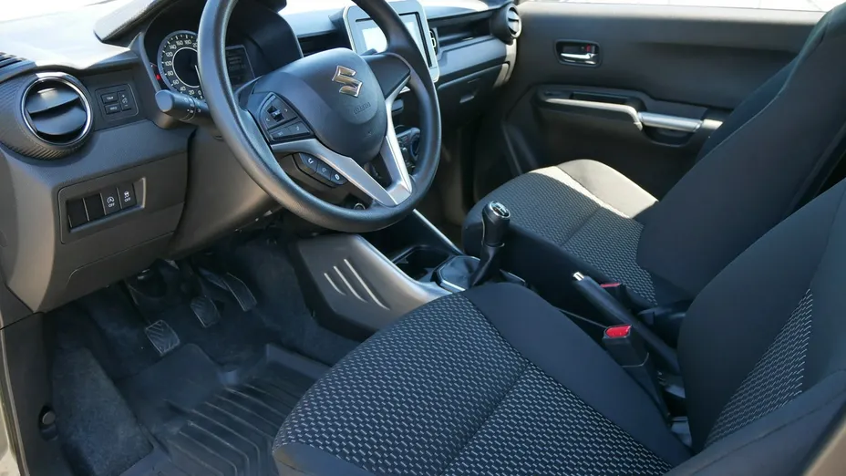 SUZUKI Ignis -