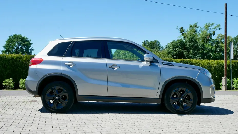 SUZUKI Vitara -