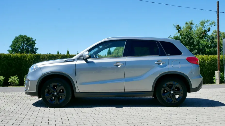 SUZUKI Vitara -